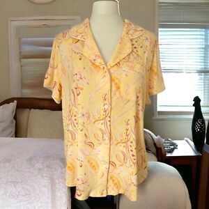 Stars Above Pajama Top New Tags Medium Paisley Pastel Yellow Soft Short Sleeves.